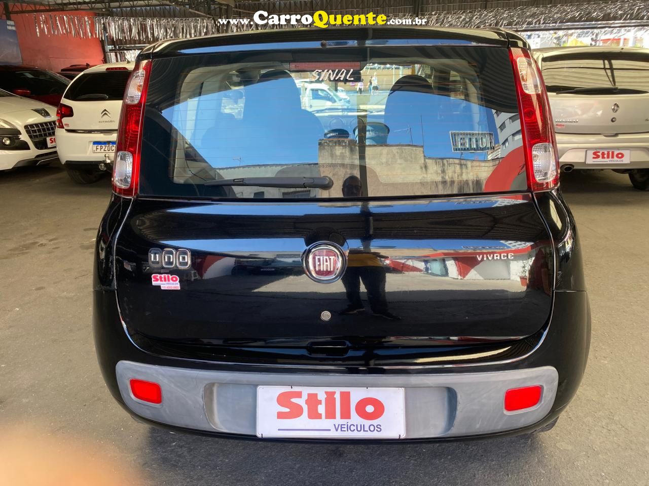 FIAT   UNO VIVACE 1.0 EVO FIRE FLEX 8V 3P   PRETO 2012 1.0 FLEX - Loja