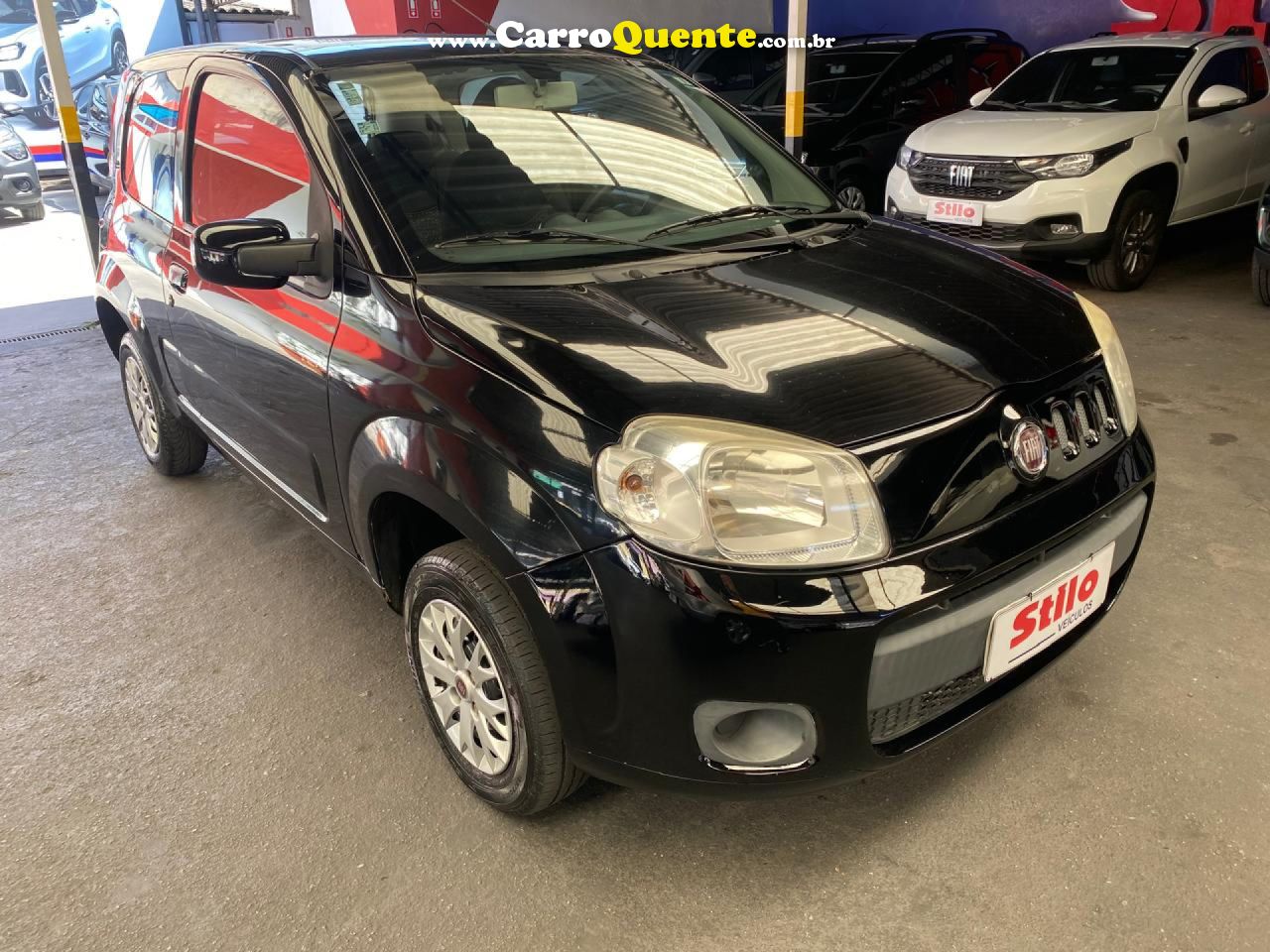 FIAT   UNO VIVACE 1.0 EVO FIRE FLEX 8V 3P   PRETO 2012 1.0 FLEX - Loja