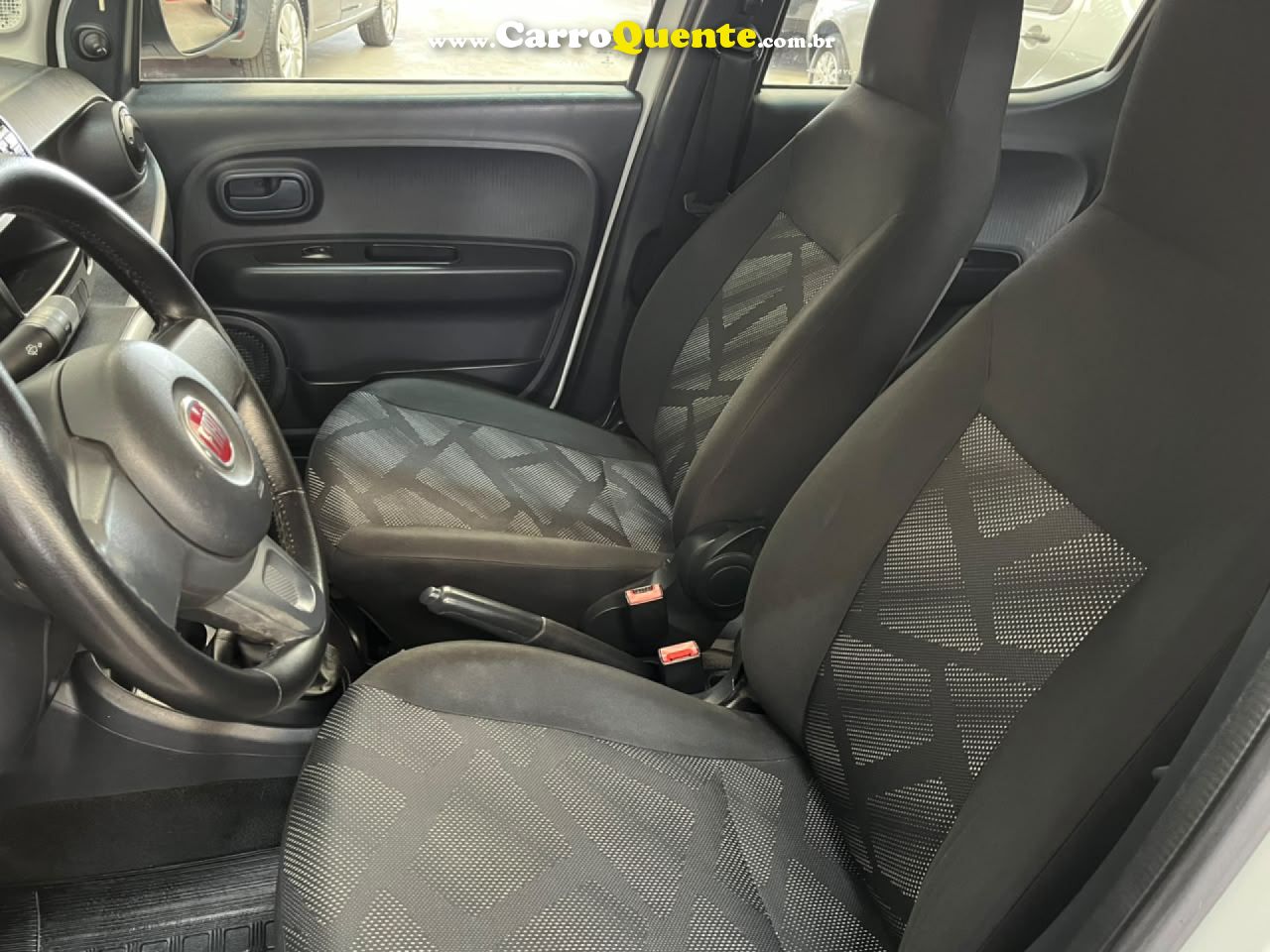 FIAT   MOBI LIKE 1.0 FIRE FLEX 5P.   BRANCO 2018 1.0 FLEX - Loja