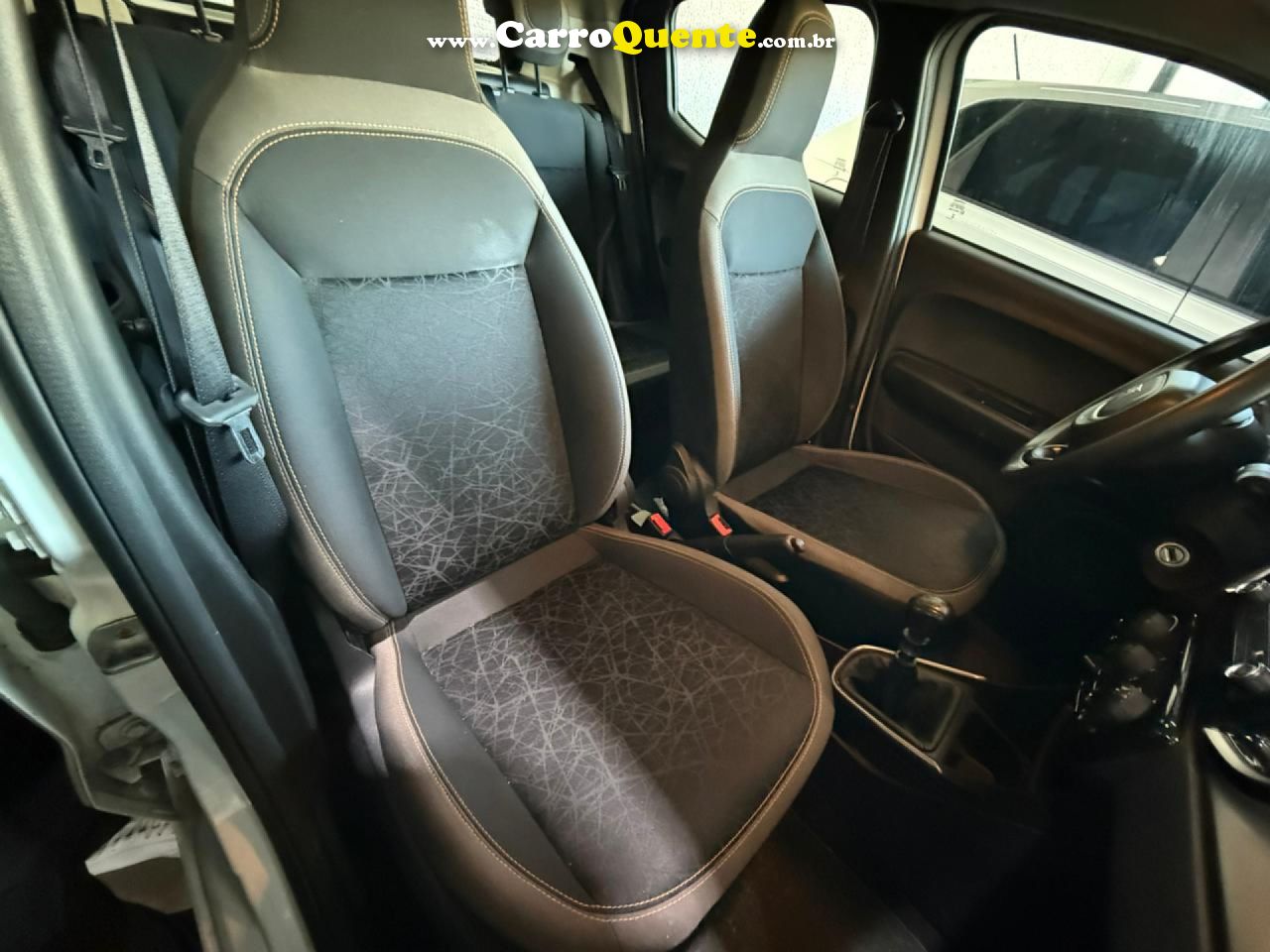 FIAT   MOBI TREKKING 1.0 FLEX 5P.   BRANCO 2026 1.0 FLEX - Loja