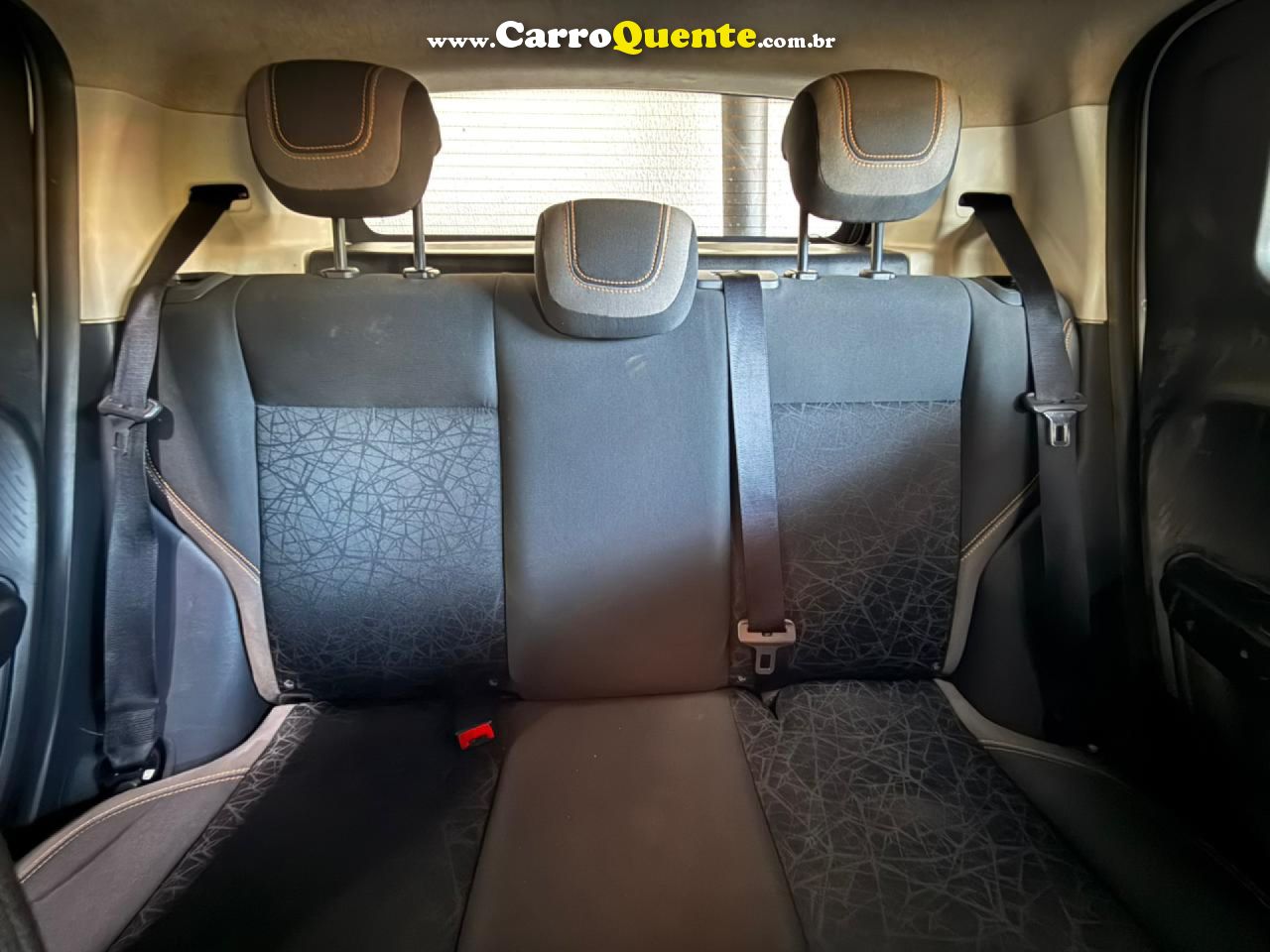 FIAT   MOBI TREKKING 1.0 FLEX 5P.   BRANCO 2026 1.0 FLEX - Loja