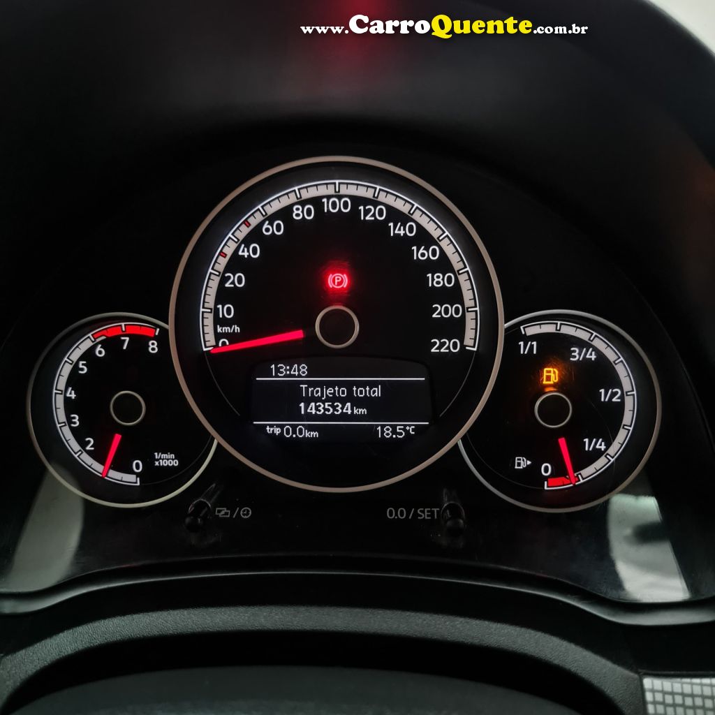 VOLKSWAGEN   UP! CROSS 1.0 TSI TOTAL FLEX 12V 5P   BRANCO 2018 1.0 FLEX - Loja