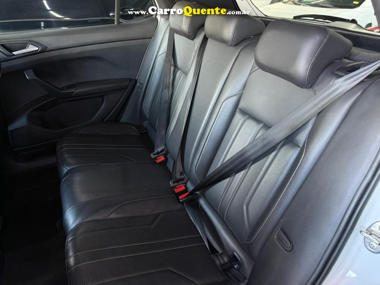 VOLKSWAGEN   T-CROSS HIGHLINE 1.4 TSI FLEX 16V 5P AUT   BRANCO 2025 1.4 FLEX - Loja