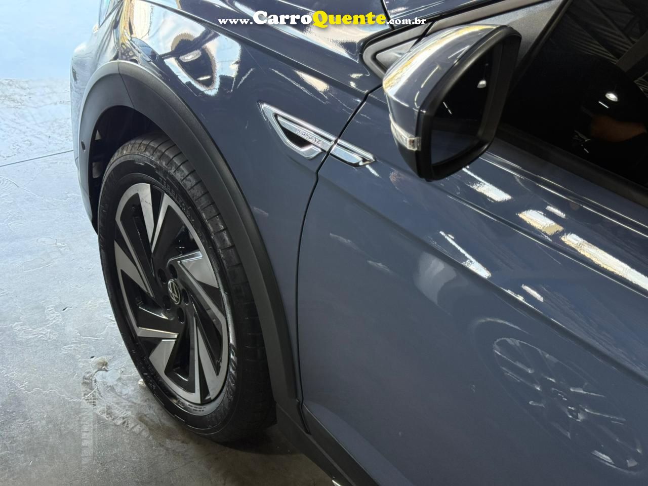 VOLKSWAGEN   NIVUS HIGHLINE 1.0 200 TSI FLEX AUT.   AZUL 2026 1.0 FLEX - Loja