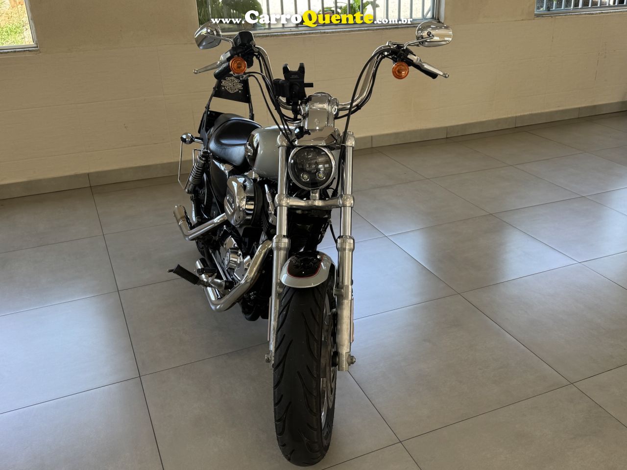 HARLEY-DAVIDSON   XL1200C   PRATA 2015 1200 GASOLINA - Loja