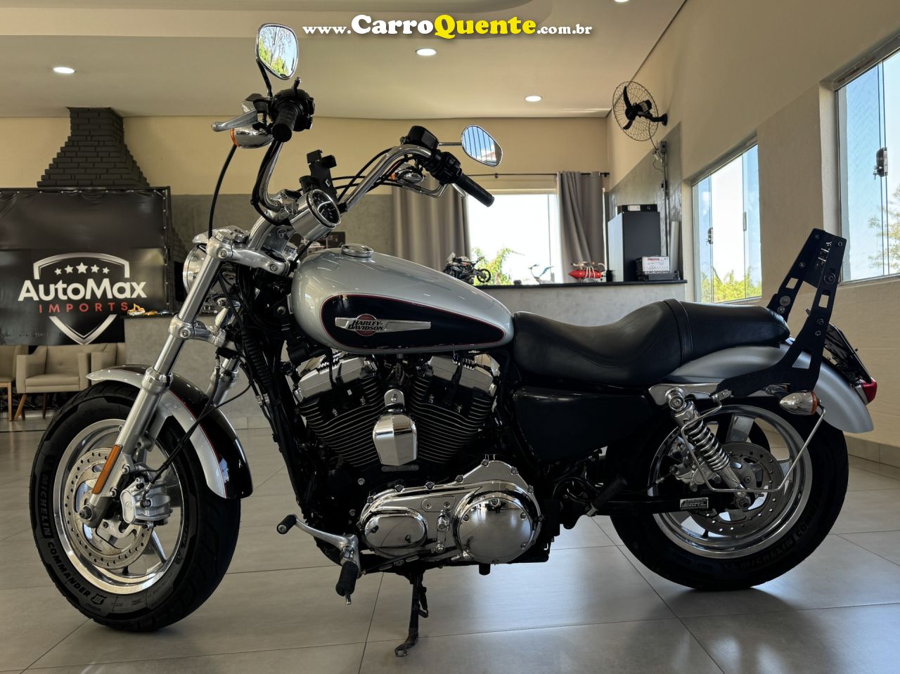 HARLEY-DAVIDSON   XL1200C   PRATA 2015 1200 GASOLINA - Loja