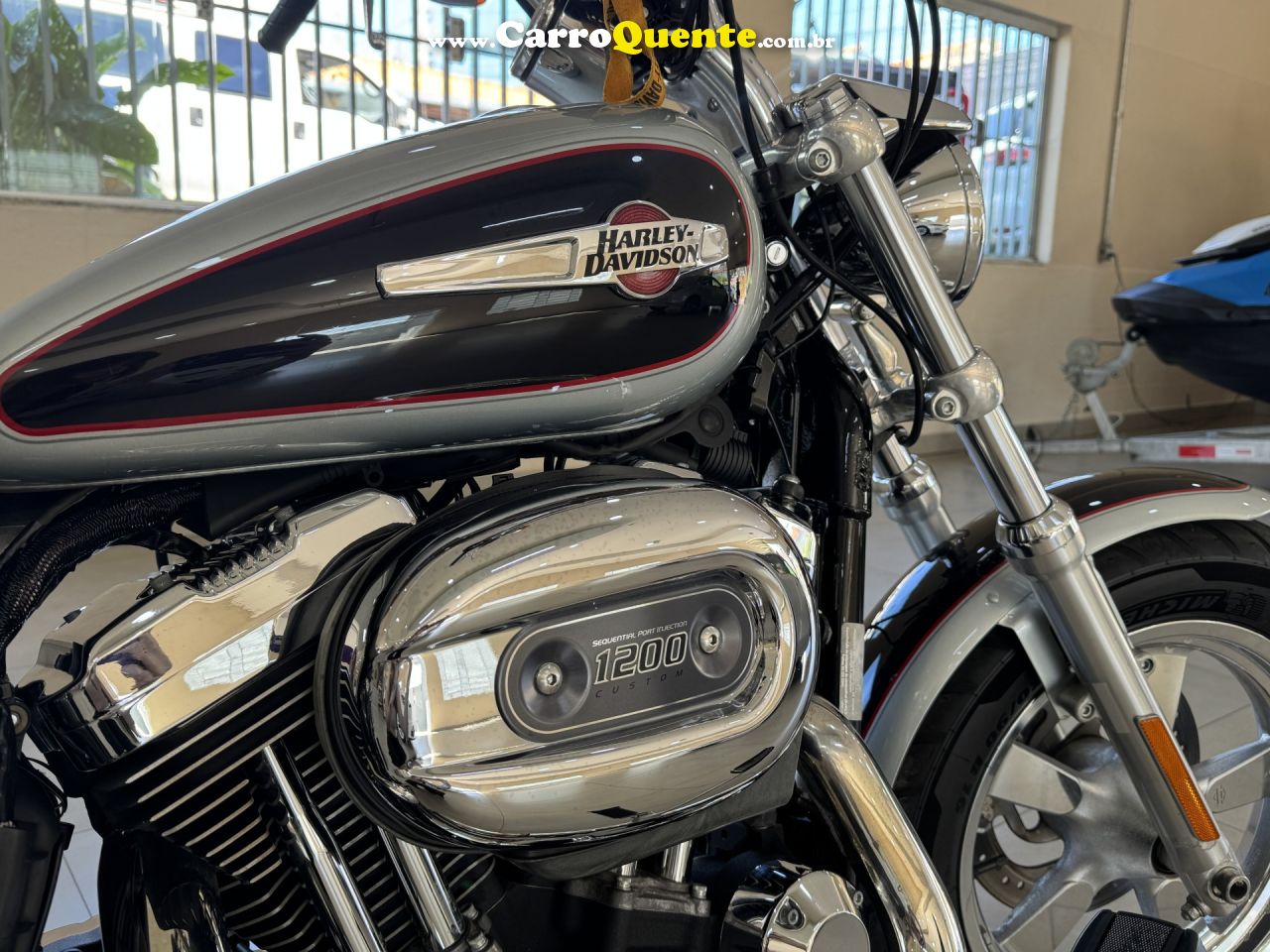HARLEY-DAVIDSON   XL1200C   PRATA 2015 1200 GASOLINA - Loja