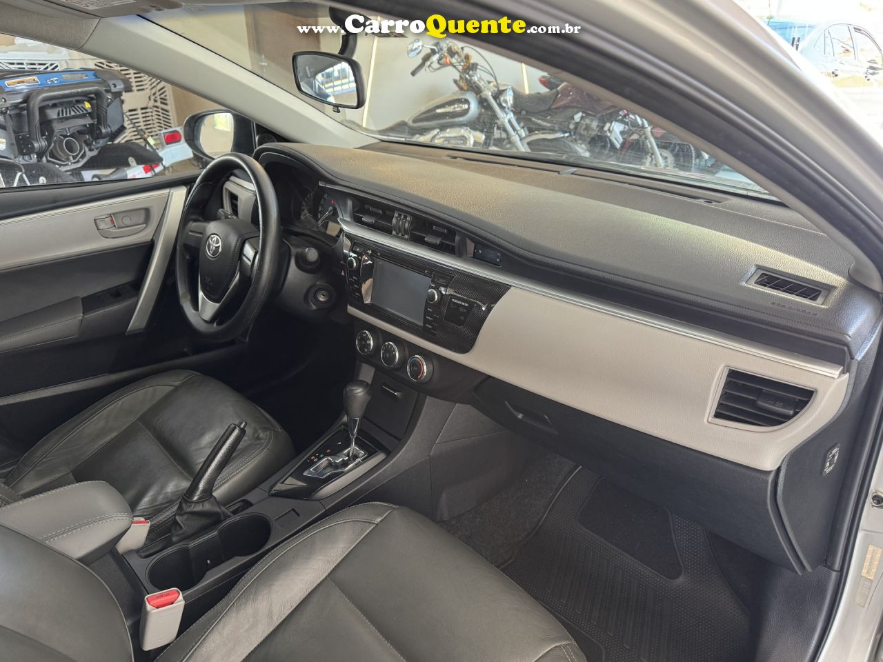 TOYOTA   COROLLA GLI UPPER 1.8 FLEX 16V AUT.   PRATA 2017 1.8 FLEX - Loja