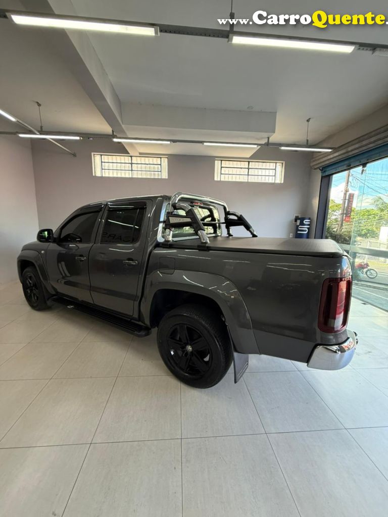 VOLKSWAGEN   AMAROK HIGH.CD 2.0 16V TDI 4X4 DIES. AUT   CINZA 2017 2.0 DIESEL - Loja