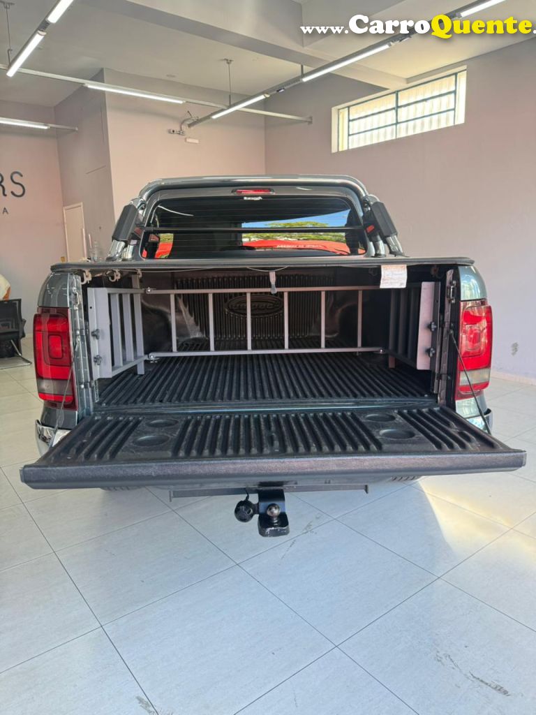 VOLKSWAGEN   AMAROK HIGH.CD 2.0 16V TDI 4X4 DIES. AUT   CINZA 2017 2.0 DIESEL - Loja