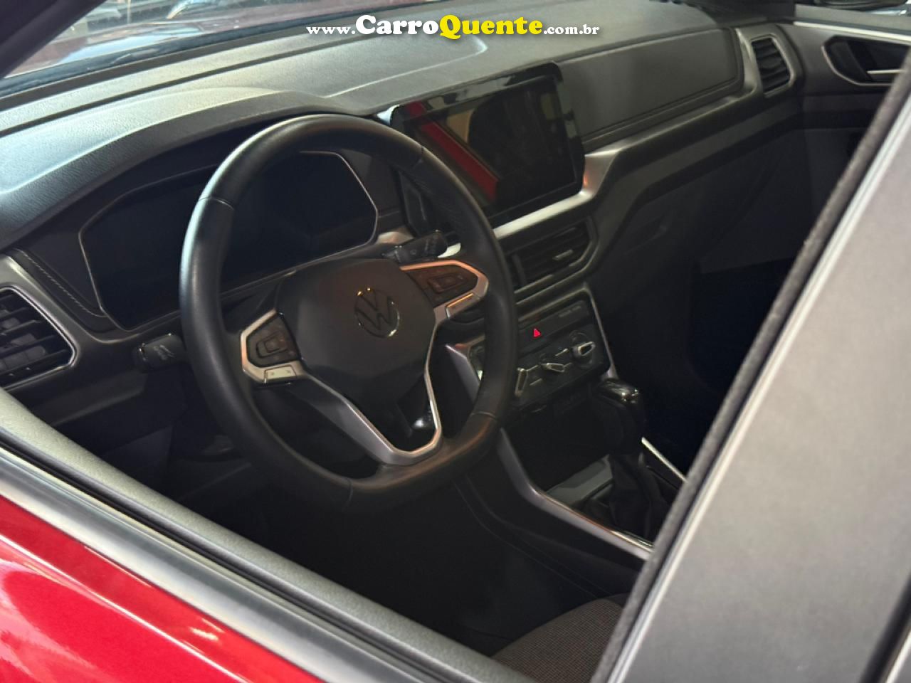 VOLKSWAGEN   T-CROSS 200 TSI 1.0  FLEX 12V 5P AUT.   VERMELHO 2025 1.0 FLEX - Loja