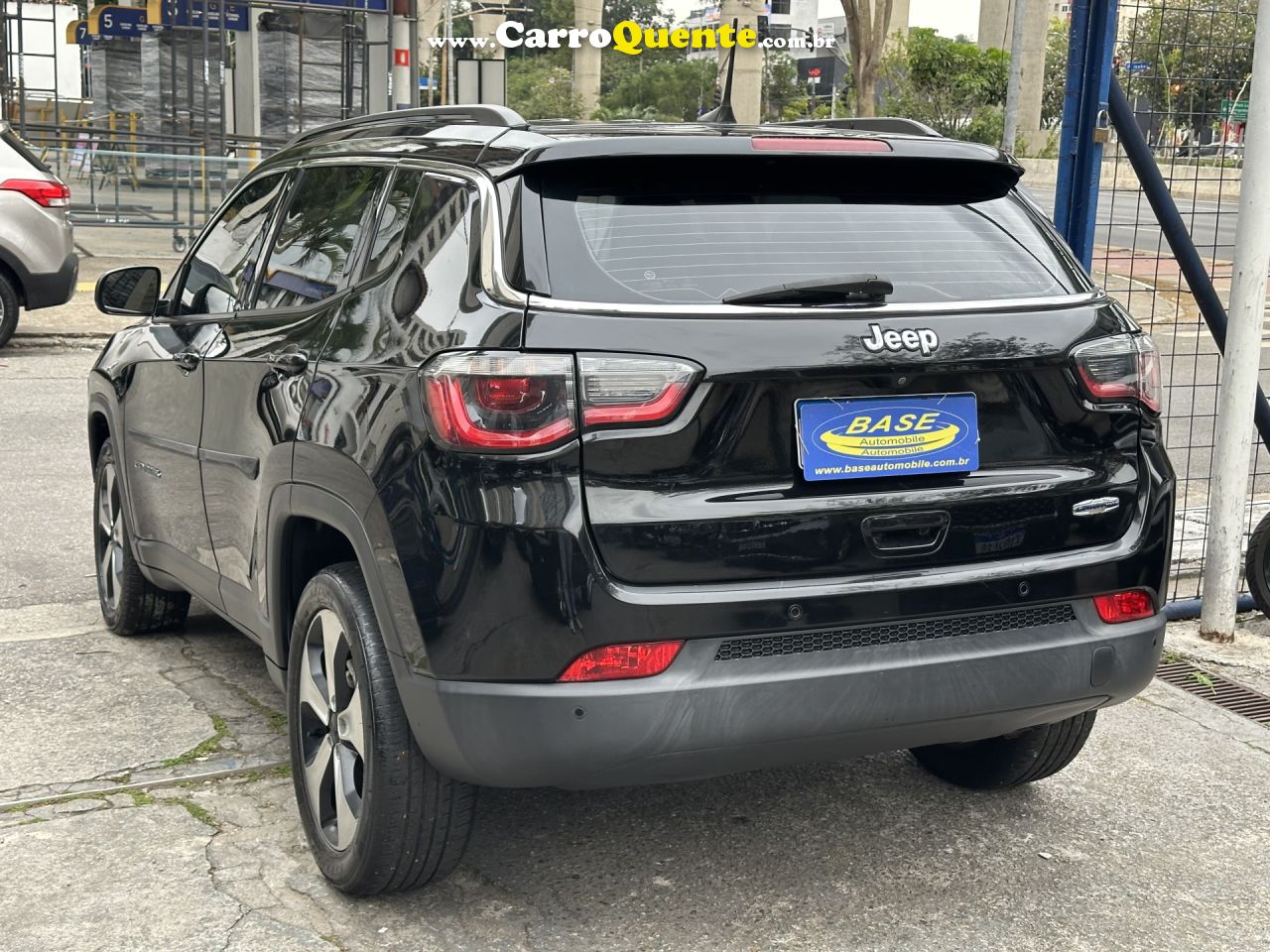 JEEP   COMPASS LONGITUDE 2.0 4X2 FLEX 16V AUT.   PRETO 2018 2.0 16V FLEX - Loja