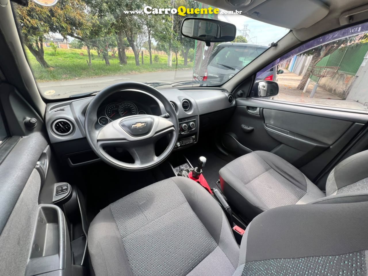 CHEVROLET   CELTA SPIRIT LT 1.0 MPFI 8V FLEXP. 5P   CINZA 2013 1.0 FLEX - Loja