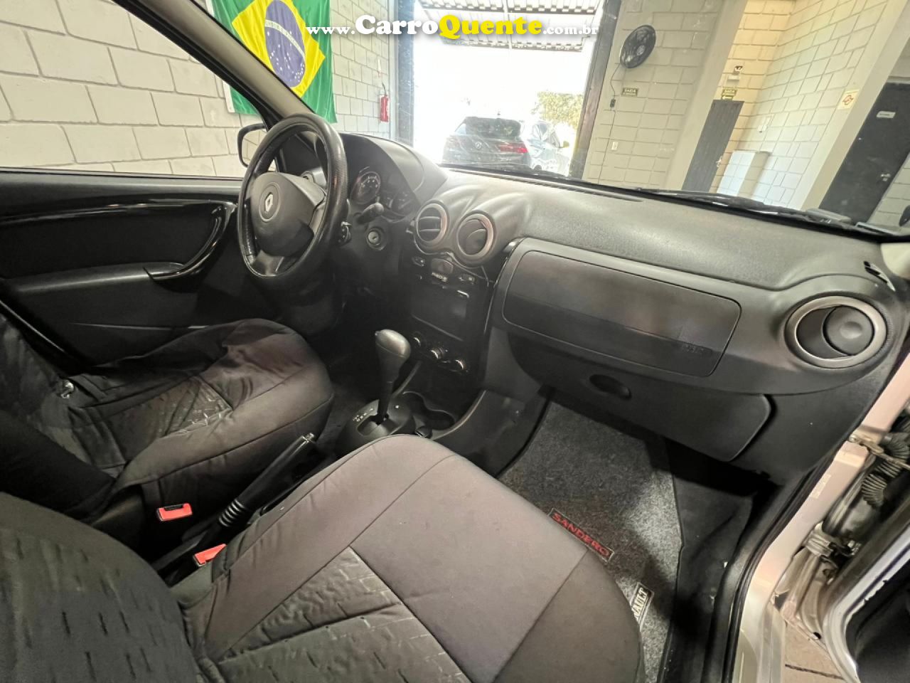 RENAULT   SANDERO STEPWAY HI-FLEX 1.6 16V 5P AUT.   PRATA 2013 1.6 GASOLINA - Loja