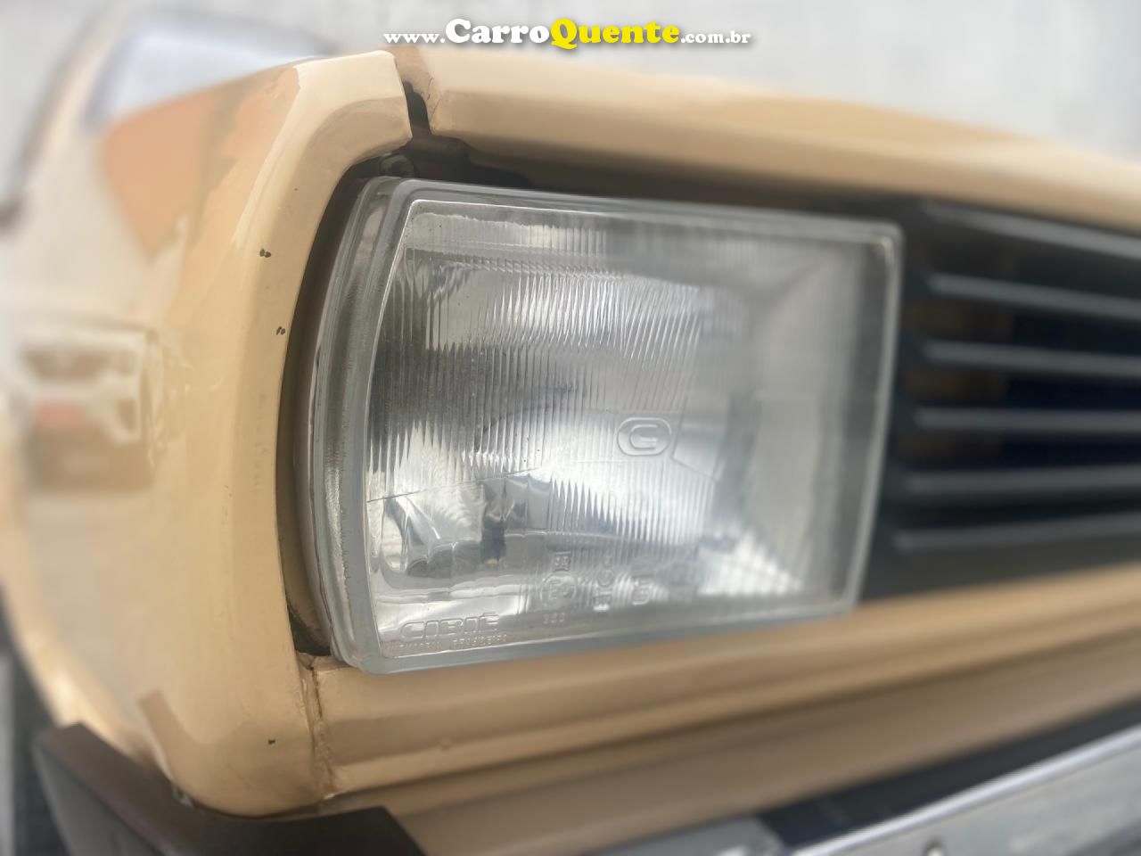 VOLKSWAGEN   GOL L 1.3 L LS C S BX PLUS 1.6   BEGE 1981 1.6 GASOLINA - Loja