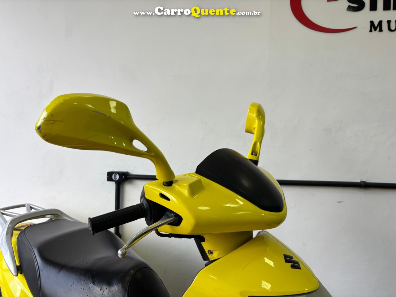 SUZUKI   BURGMAN I 125CC   AMARELO 2013 125 GASOLINA - Loja
