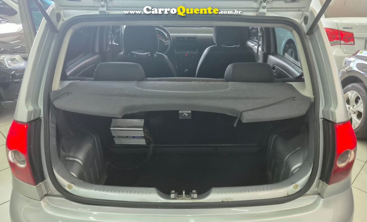 VOLKSWAGEN   FOX CITY 1.0 MI 1.0MI TOTAL FLEX 8V 5P   PRATA 2006 1.0 FLEX - Loja