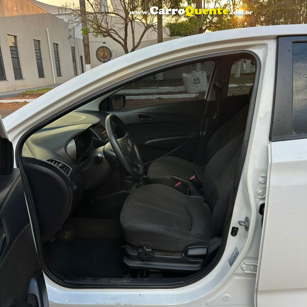 HYUNDAI   HB20 COMF.C.PLUSC.STYLE 1.0 FLEX 12V   BRANCO 2016 1.0 FLEX - Loja