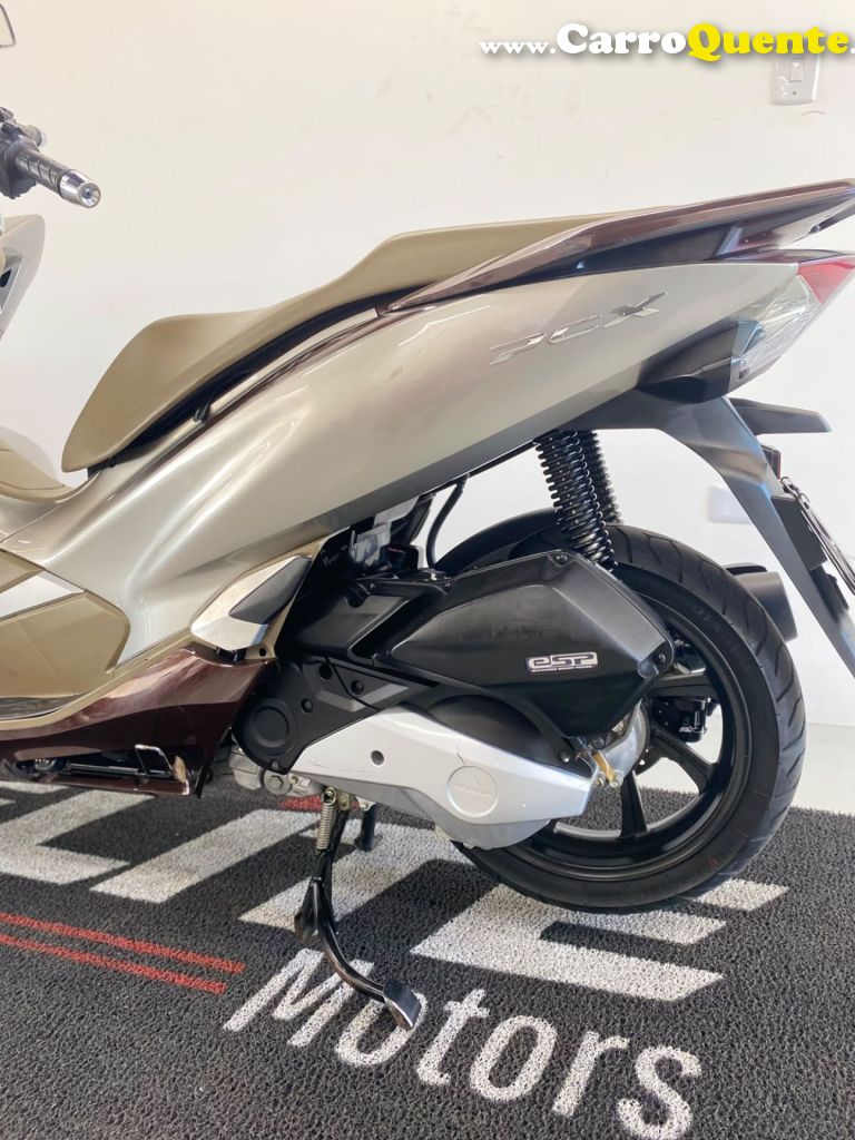 HONDA   PCX 150DLX   PRATA 2022 150 GASOLINA - Loja