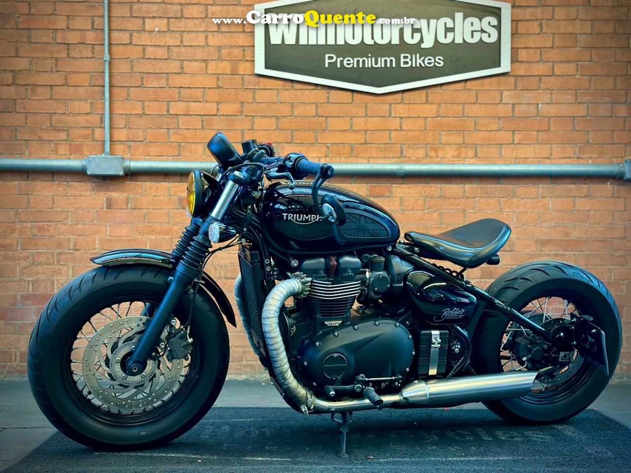 TRIUMPH BONNEVILLE BOBBER 1200 2017 - Loja