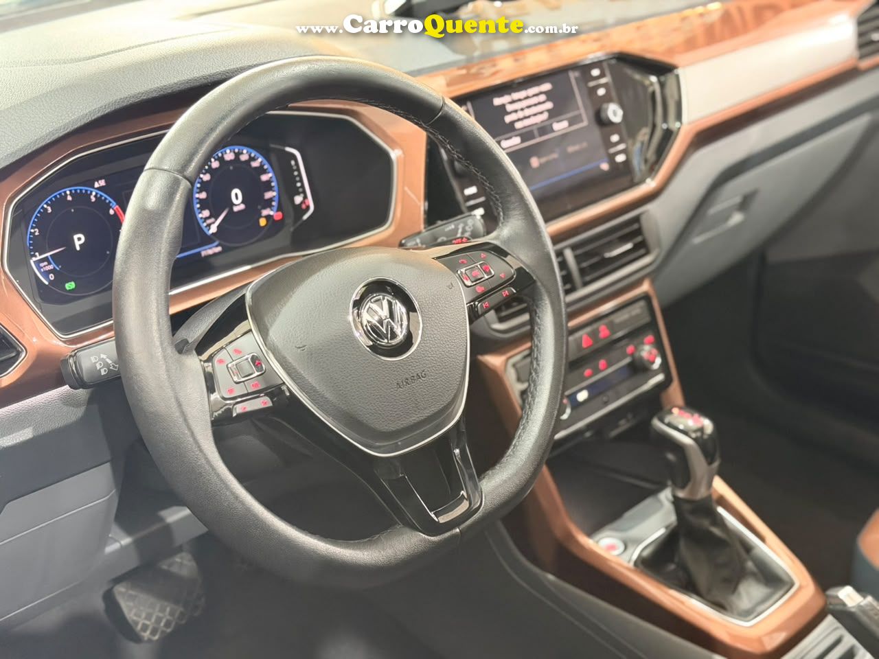 VOLKSWAGEN T-CROSS 1.0 200 TSI TOTAL COMFORTLINE 2020 - Loja