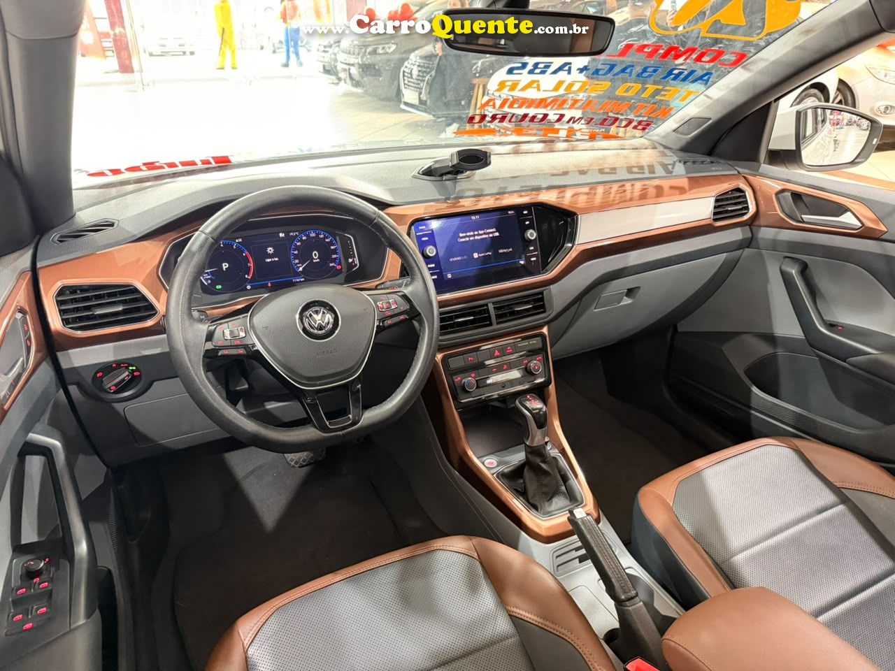 VOLKSWAGEN T-CROSS 1.0 200 TSI TOTAL COMFORTLINE 2020 - Loja