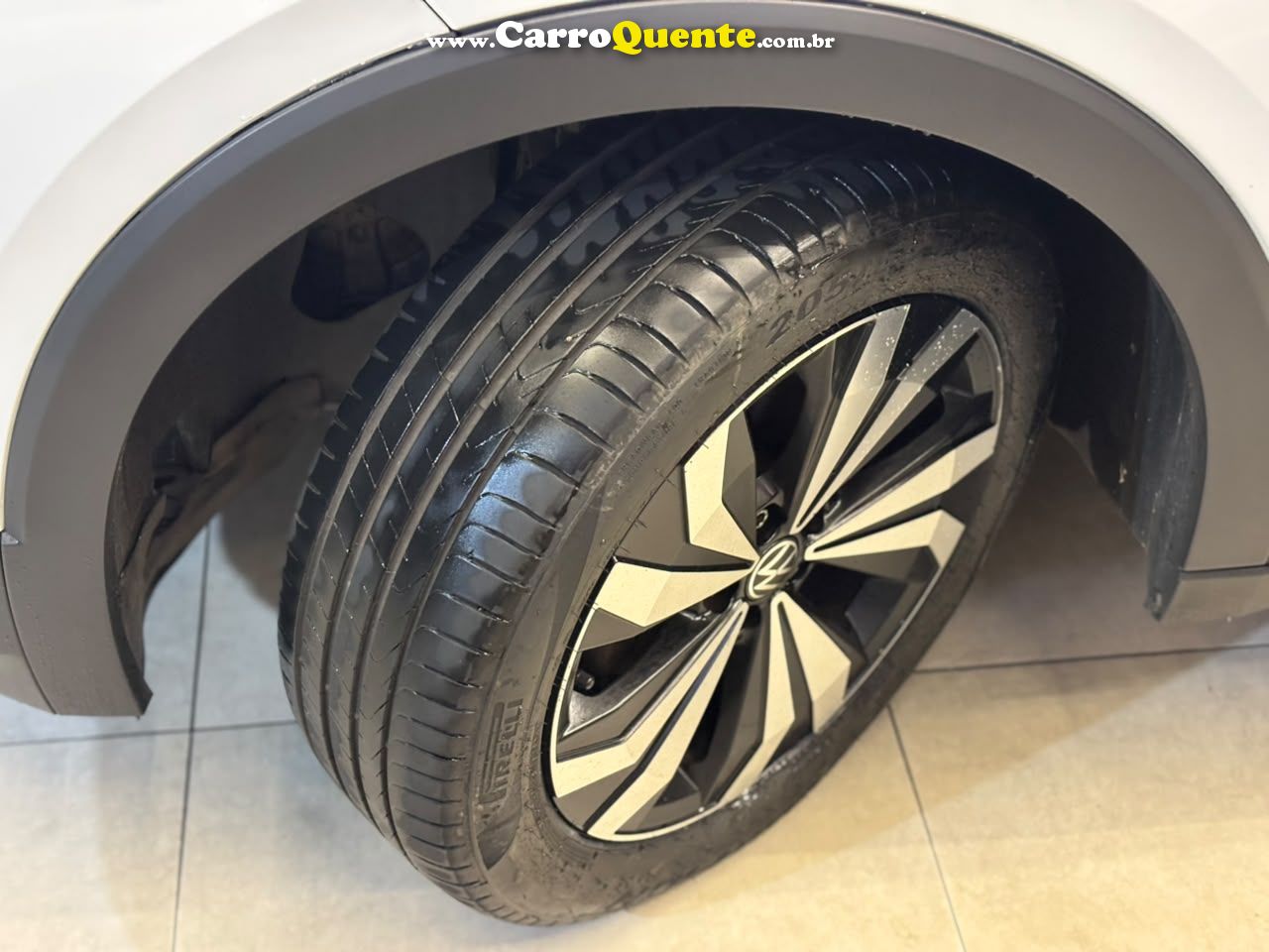 VOLKSWAGEN T-CROSS 1.0 200 TSI TOTAL COMFORTLINE 2022 - Loja