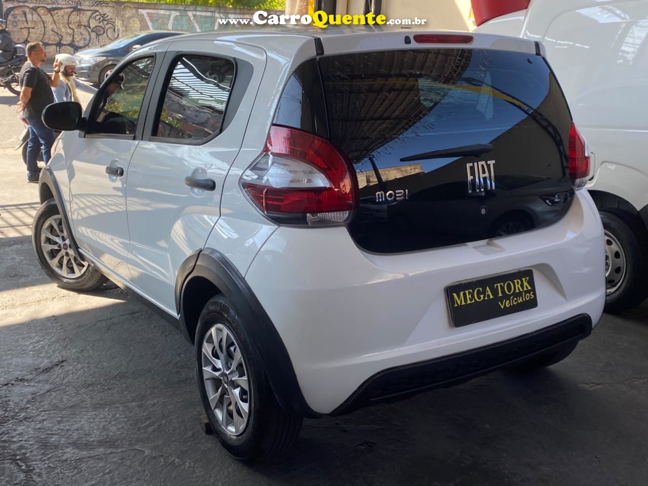 FIAT   MOBI LIKE 1.0 FIRE FLEX 5P.   BRANCO 2024 1.0 FLEX - Loja