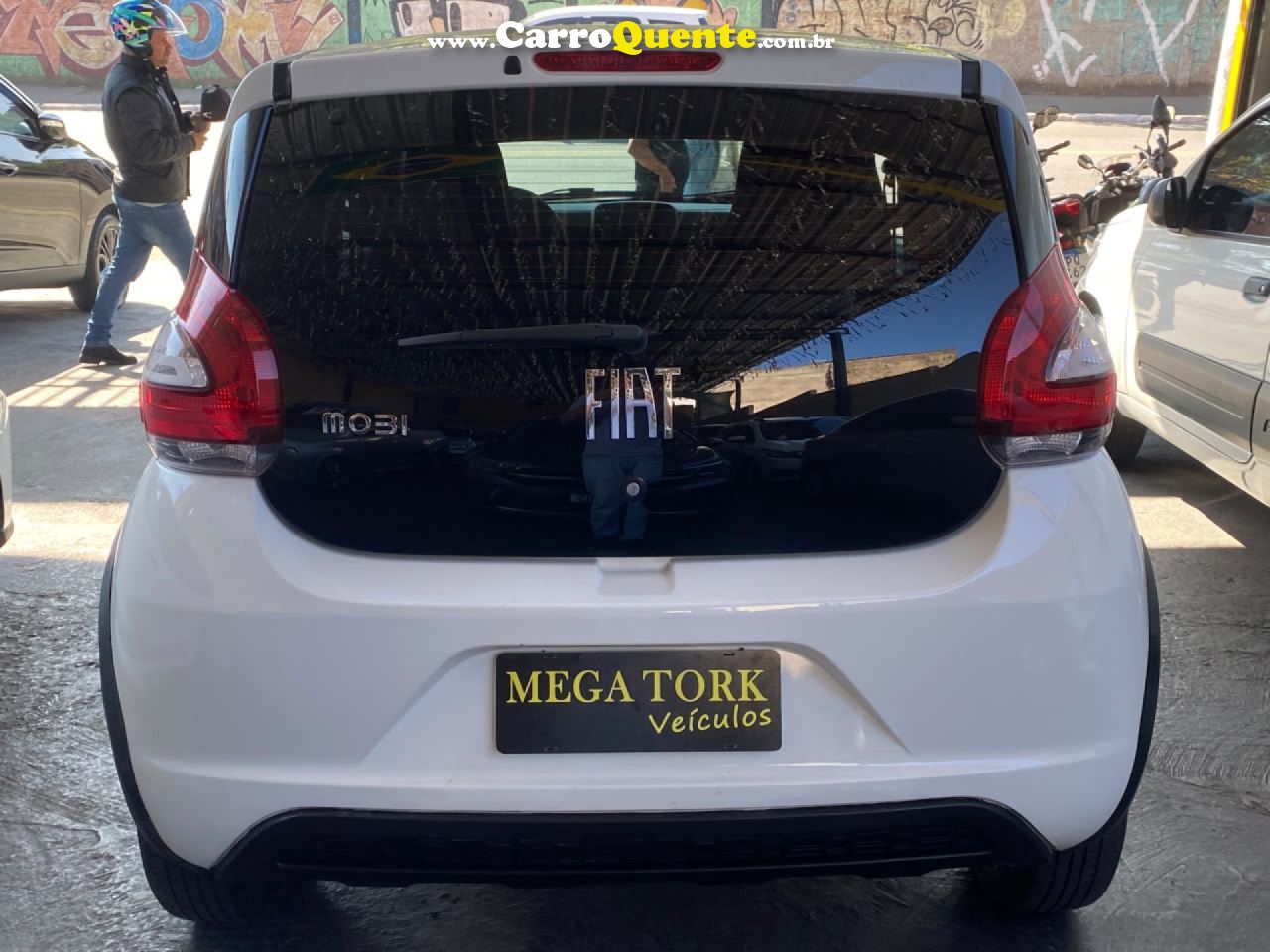 FIAT   MOBI LIKE 1.0 FIRE FLEX 5P.   BRANCO 2024 1.0 FLEX - Loja