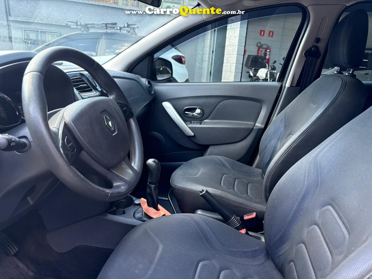 RENAULT   SANDERO DYNAMIQUE HI-POWER 1.6 8V 5P   PRETO 2015 1.6 GASOLINA - Loja