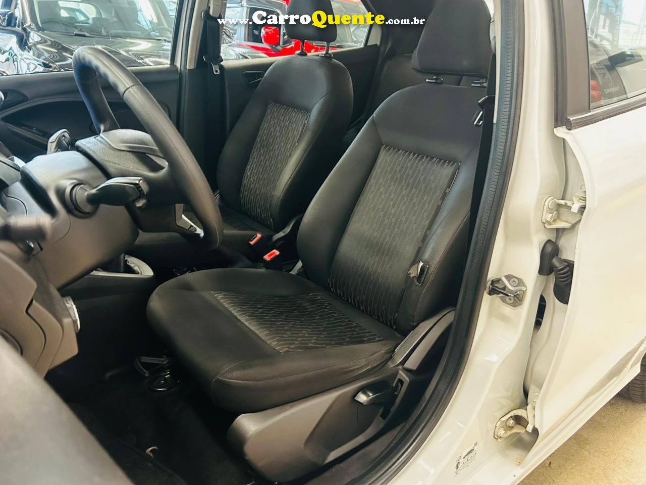 FORD   KA 1.0 SESE PLUS TIVCT FLEX 5P   BRANCO 2020 1.0 FLEX - Loja