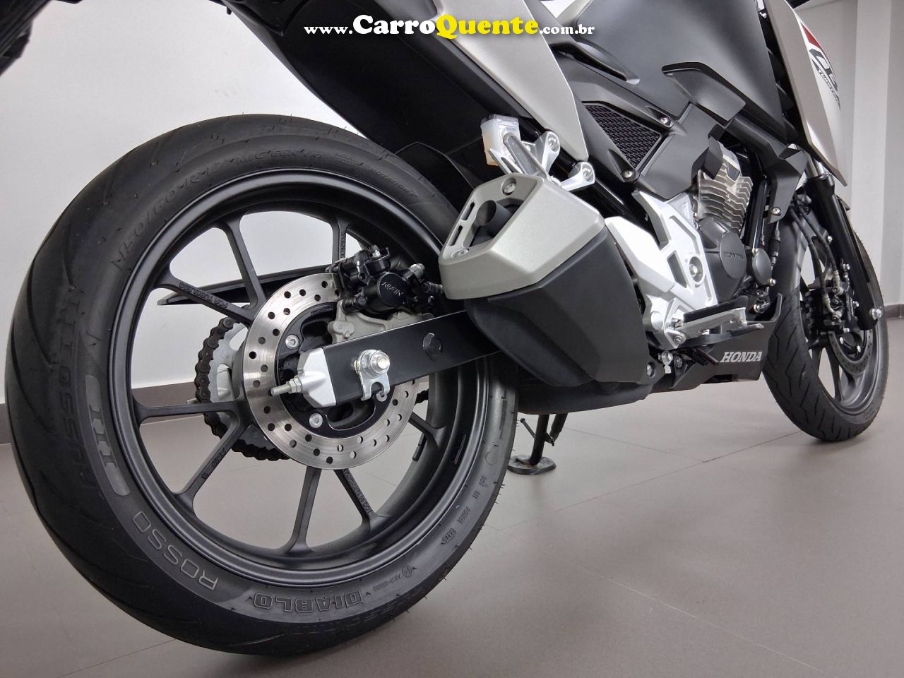 HONDA CB 300F TWISTER CBS 2026 - Loja