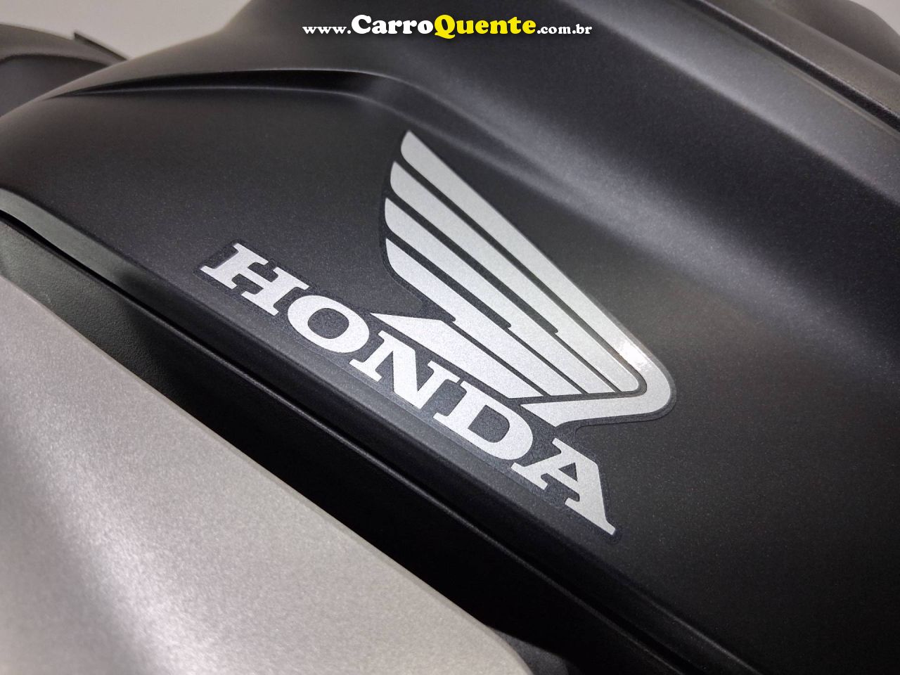 HONDA CB 300F TWISTER CBS 2026 - Loja