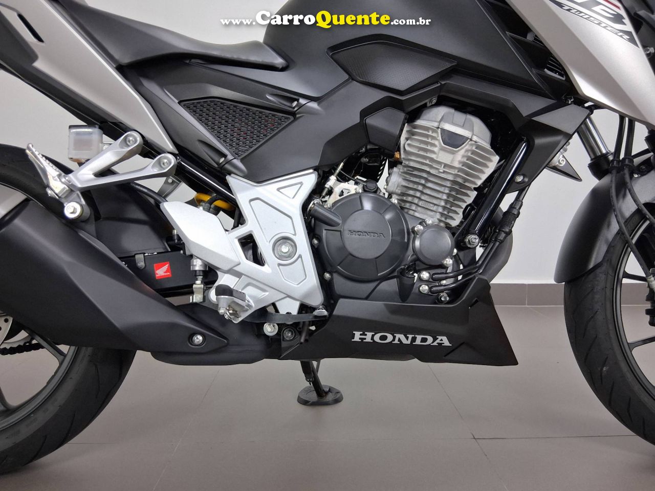 HONDA CB 300F TWISTER CBS 2026 - Loja