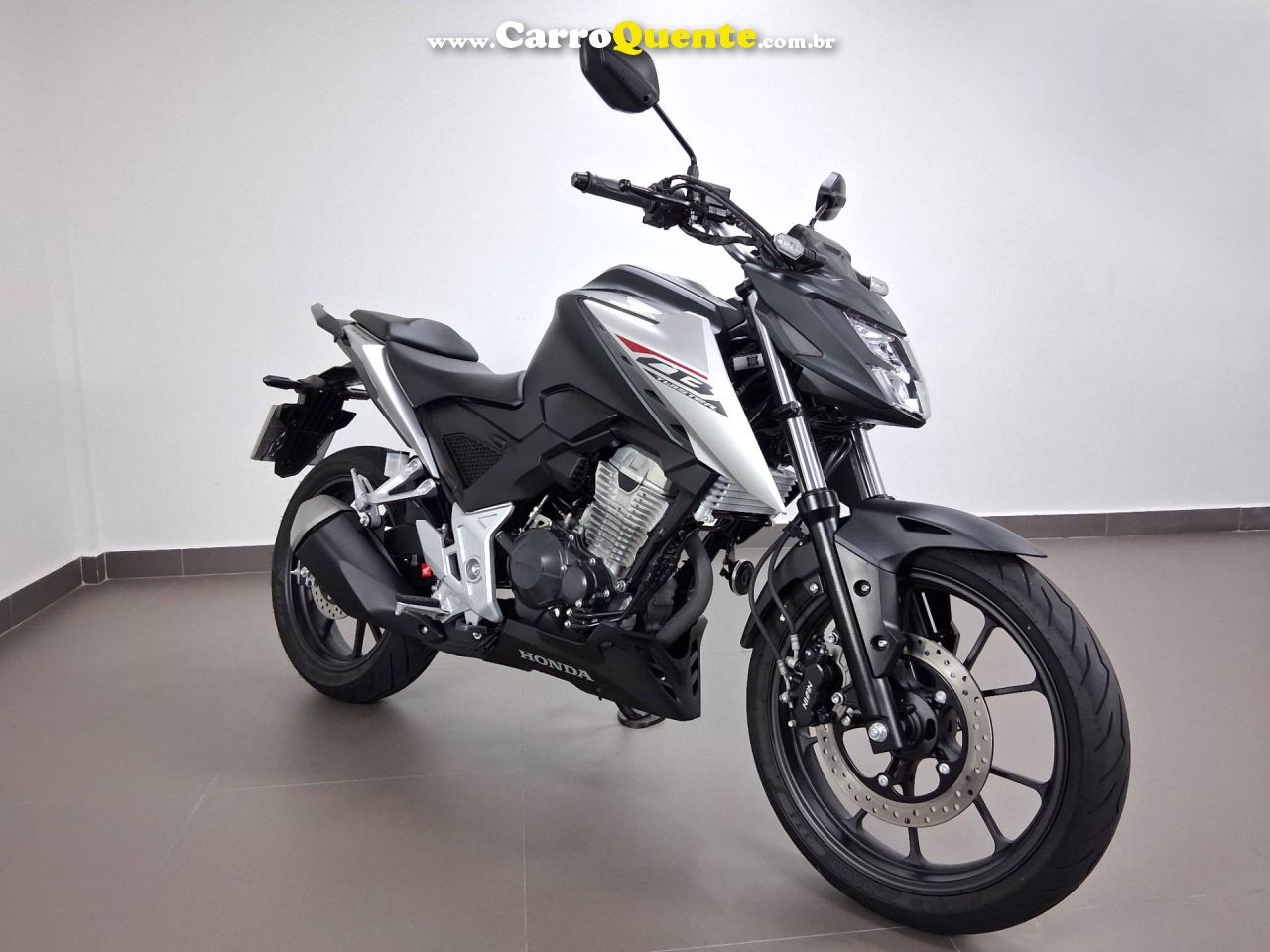 HONDA CB 300F TWISTER CBS 2026 - Loja
