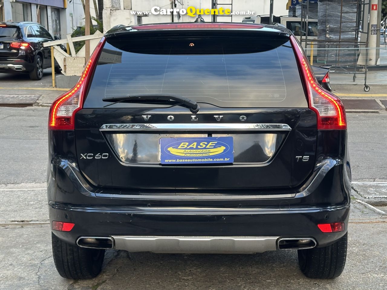 VOLVO   VOLVO XC60 2.0 T5 DYNAMIC FWD TURBO GASOLINA 4P AUTOMÁTICO   PRETO 2014 2.0 T GASOLINA - Loja