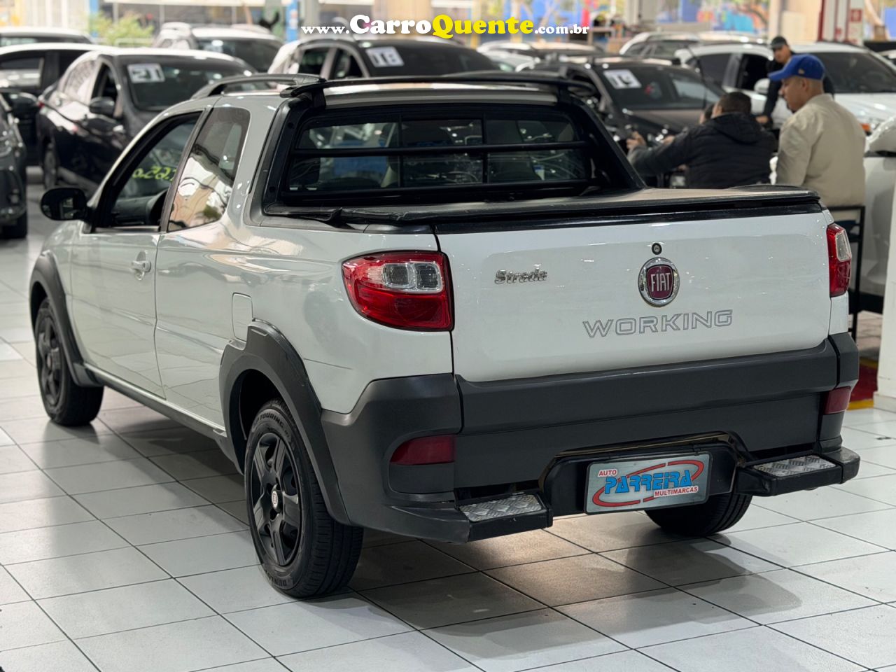 FIAT STRADA 1.4 MPI HARD WORKING CD 8V 2017 - Loja