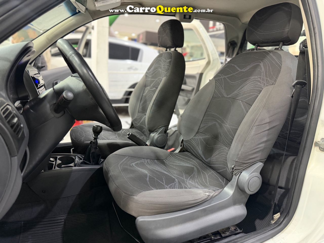 FIAT STRADA 1.4 MPI HARD WORKING CD 8V 2017 - Loja