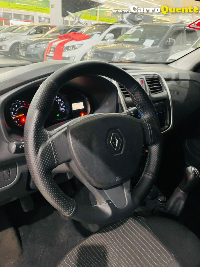 RENAULT   SANDERO AUTHENTIQUE FLEX 1.0 12V 5P   PRATA 2018 1.0 FLEX - Loja