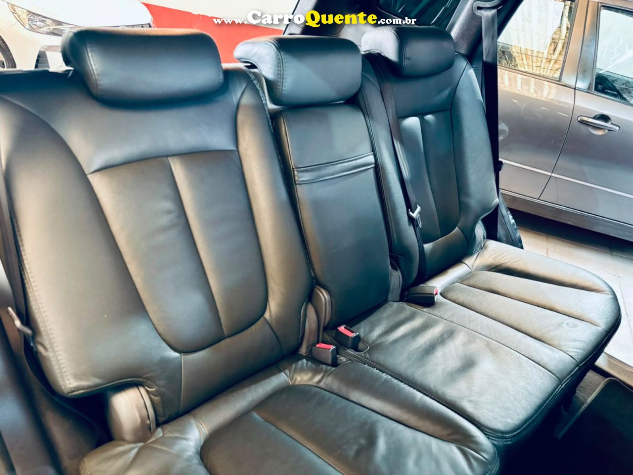 HYUNDAI   SANTA FE GLS 3.5 V6 4X4 TIPTRONIC   PRETO 2012 3.5 GASOLINA - Loja