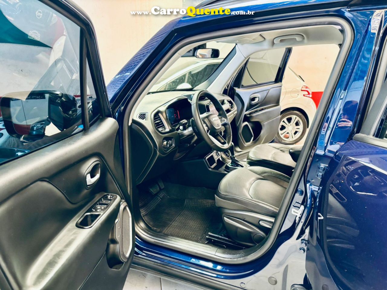 JEEP   RENEGADE LONG. T270 1.3 TB 4X2 FLEX AUT.   AZUL 2025 1.3 FLEX - Loja