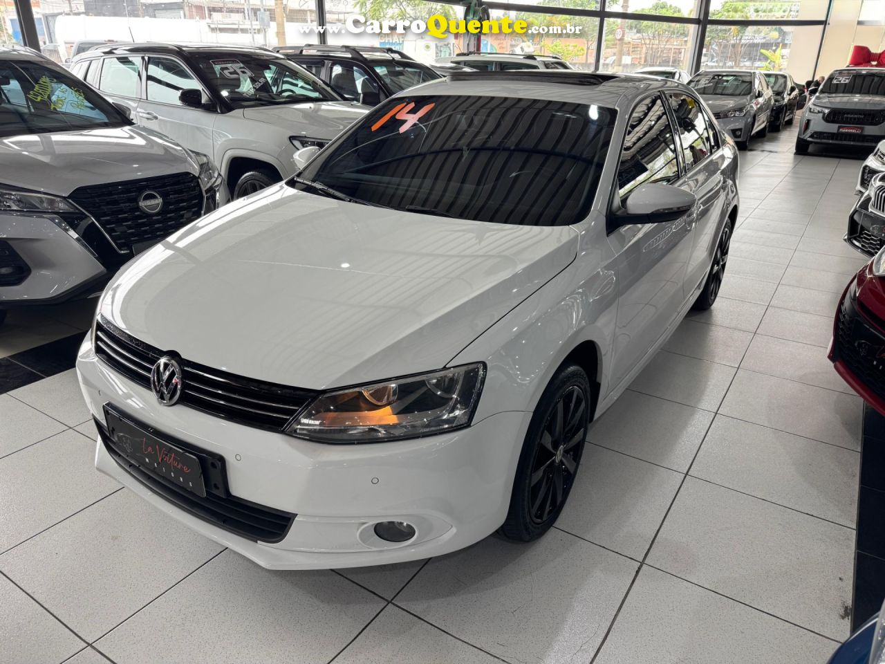VOLKSWAGEN JETTA 2.0 COMFORTLINE 120CV 2014 - Loja