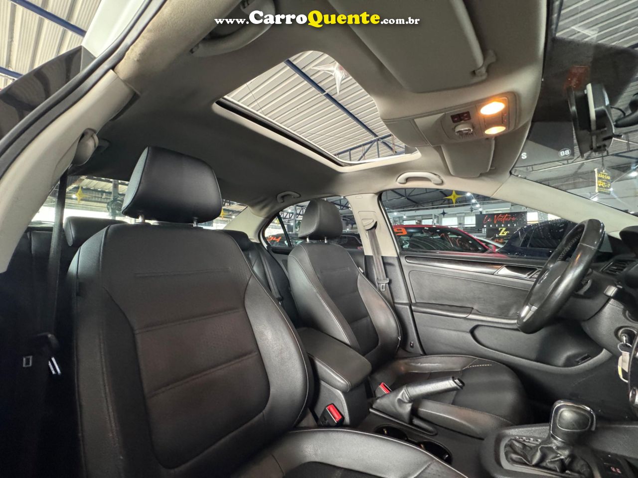 VOLKSWAGEN JETTA 2.0 COMFORTLINE 120CV 2014 - Loja
