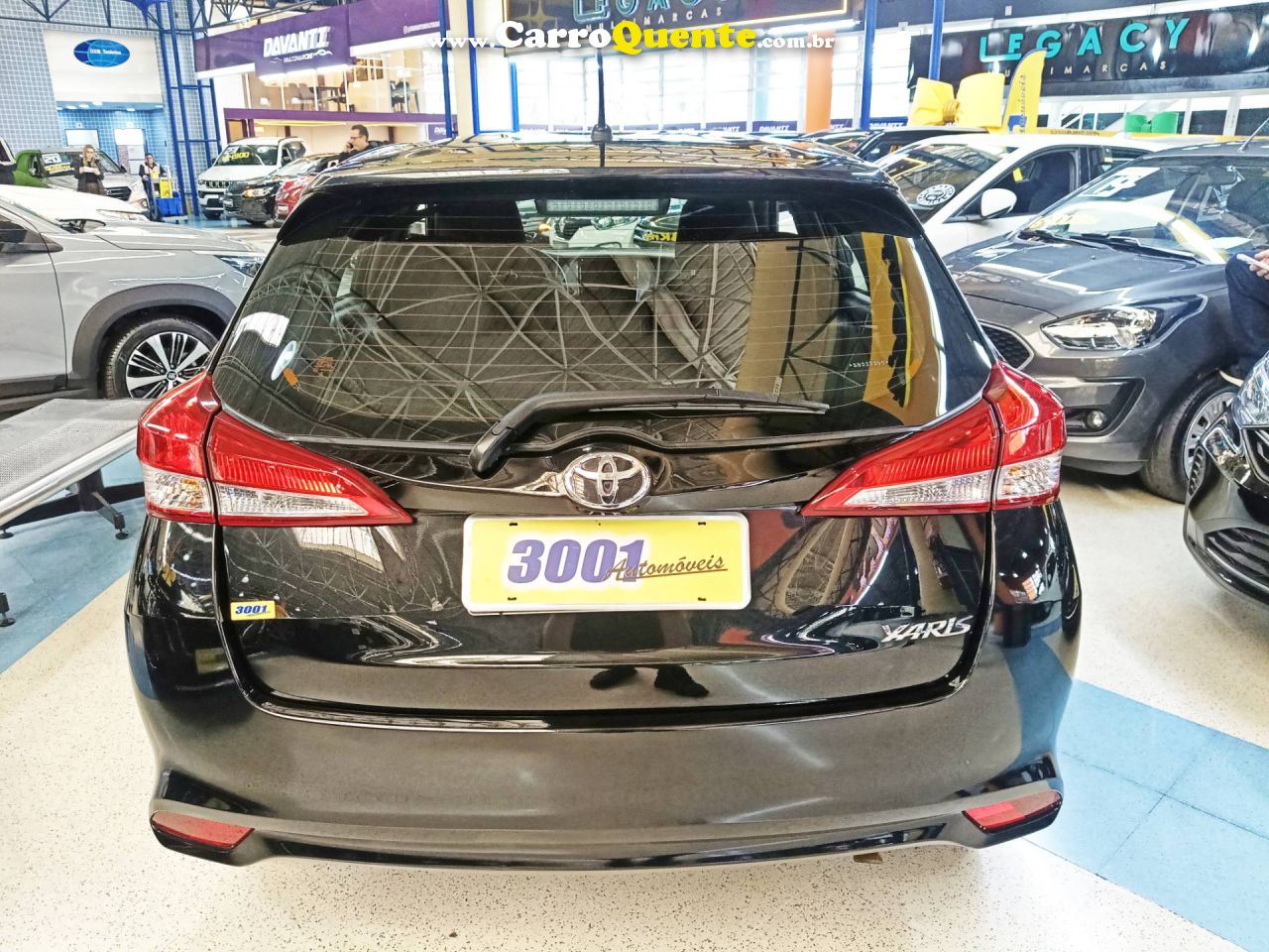 TOYOTA YARIS 1.5 XL 2025 - Loja