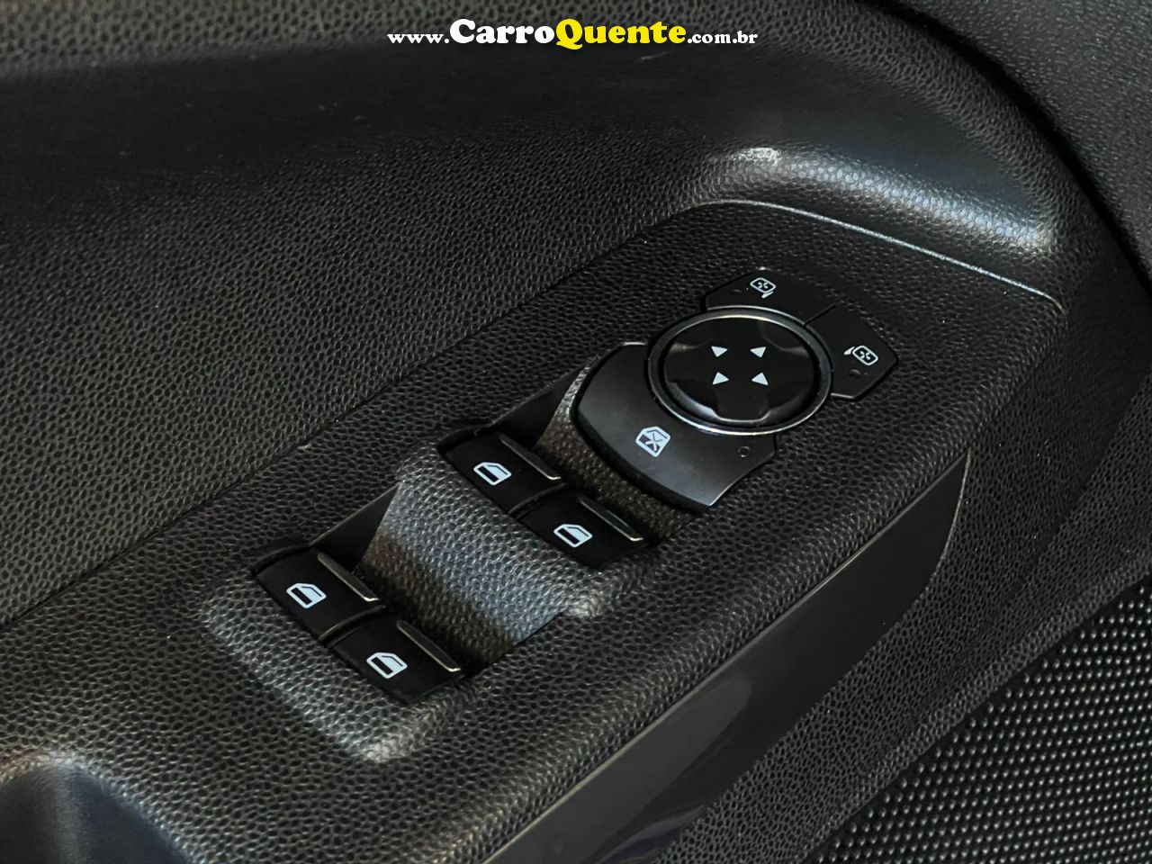 FORD ECOSPORT 1.5 TIVCT FREESTYLE 2018 - Loja