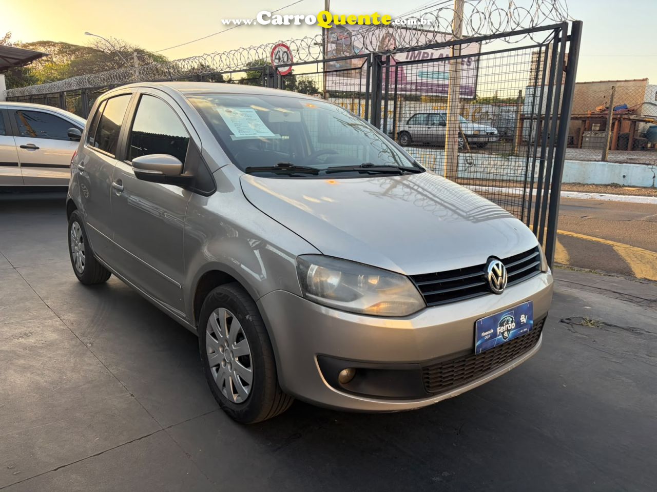 VOLKSWAGEN FOX 1.6 MI 8V 2013 - Loja