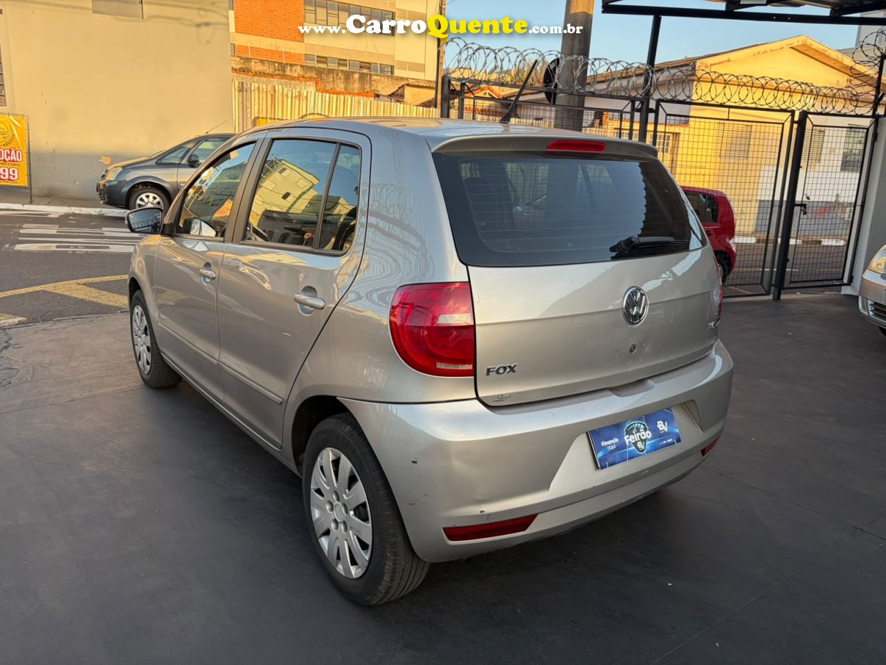 VOLKSWAGEN FOX 1.6 MI 8V 2013 - Loja