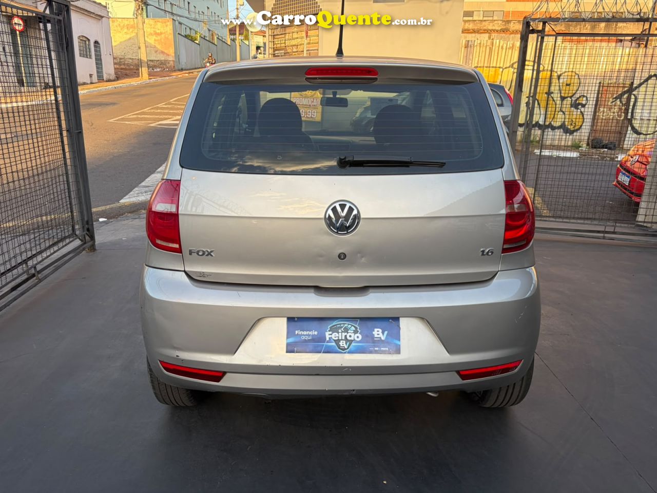 VOLKSWAGEN FOX 1.6 MI 8V 2013 - Loja