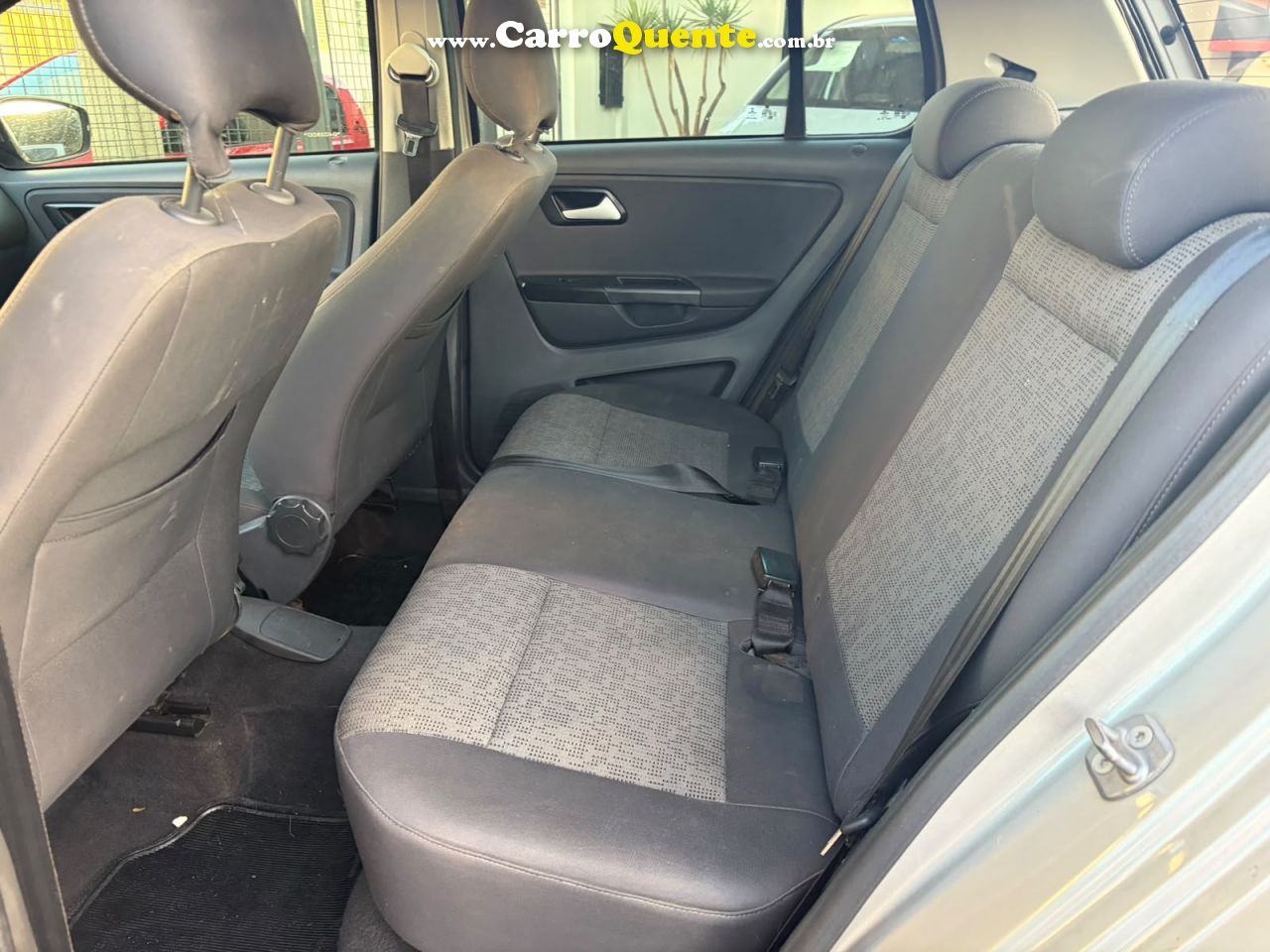 VOLKSWAGEN FOX 1.6 MI 8V 2013 - Loja