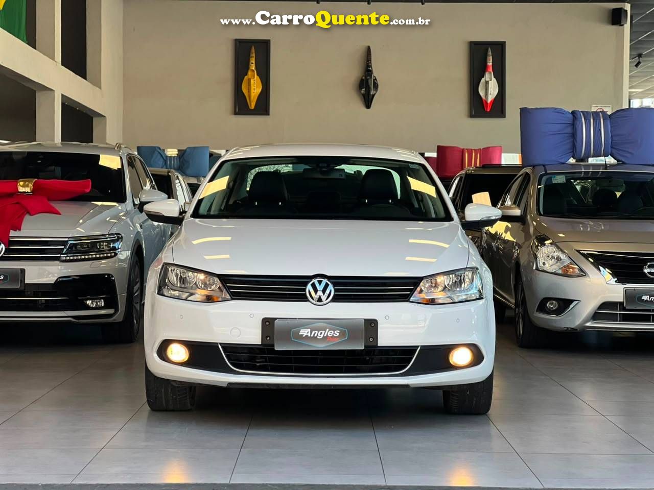 VOLKSWAGEN JETTA 2.0 TSI HIGHLINE 200CV 2012 - Loja